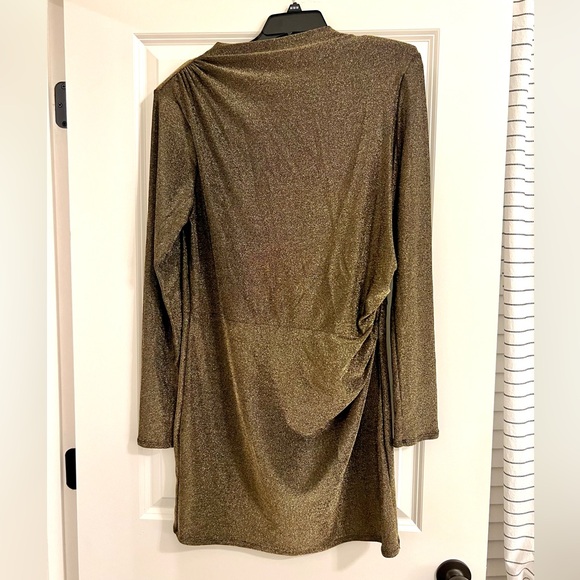 Elegant H&M Metallic Dress - Picture 3 of 5